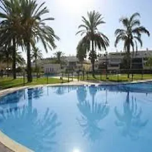 https://lorcrimar-puerto-banus-marbella.1costadelsol.com